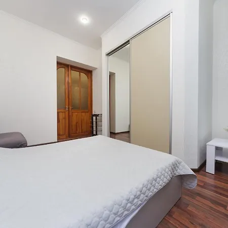 Appartement Zhukovskogo 17 Odessa