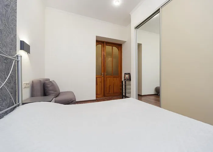 Zhukovskogo 17 Appartement *