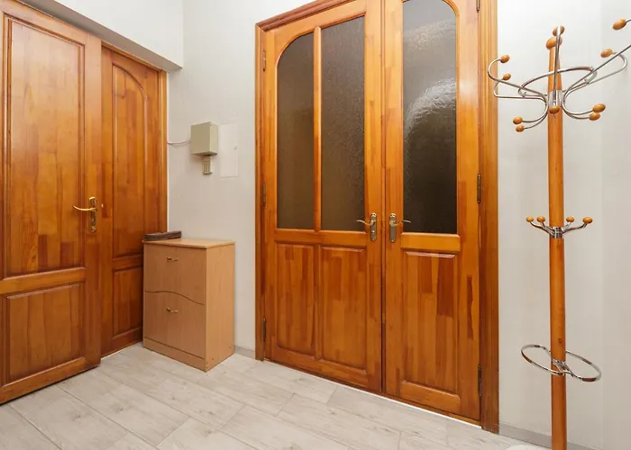 Zhukovskogo 17 Appartement *