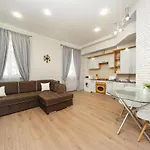 Appartamento Zhukovskogo 17 Odessa