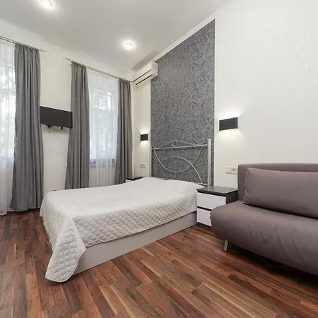 Zhukovskogo 17 אודסה